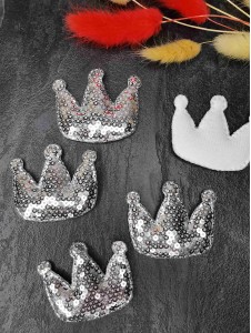 Патчи с пайетками